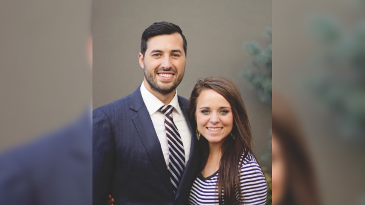 Jinger duggar pants snow