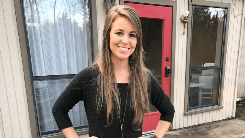 Jana-Duggar-Holds-Felicity-Photo