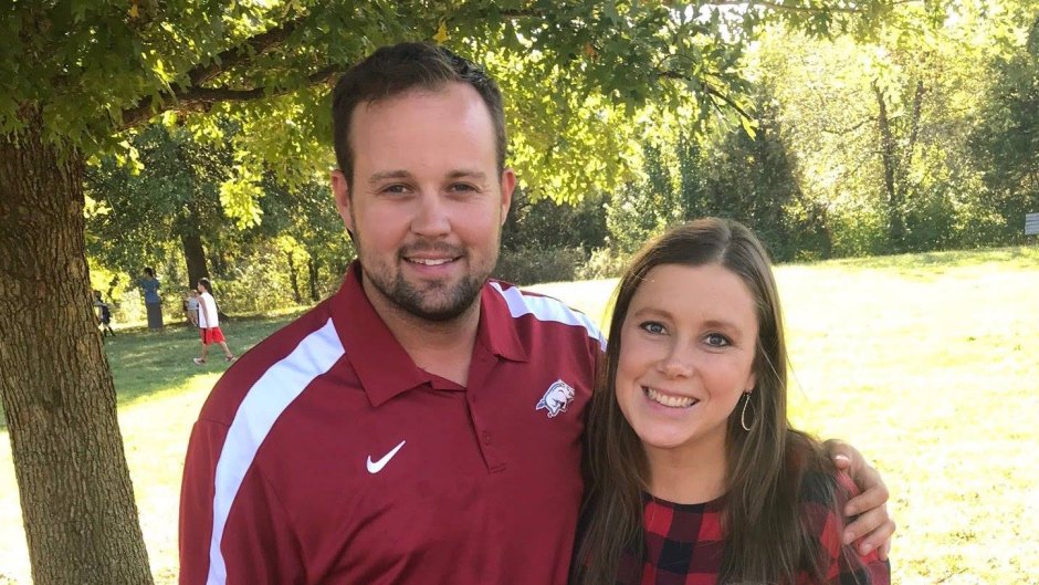 Josh And Anna Duggar Smiling