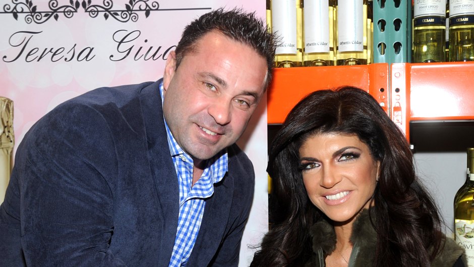 Teresa Giudice Pens Emotional Letter Begging for Husband Joe to Stay in America