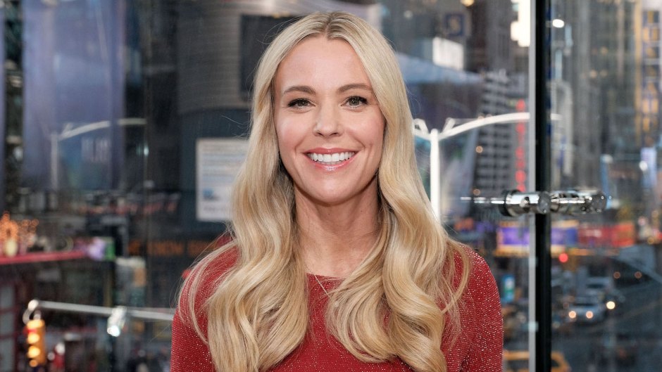 Kate Gosselin Wearing a Red Shirt