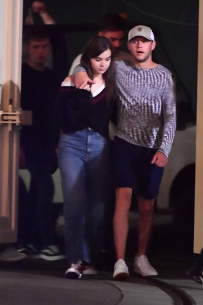 Hailee Steinfeld Wearing a Black Shirt With Niall Horan at Disneyland
